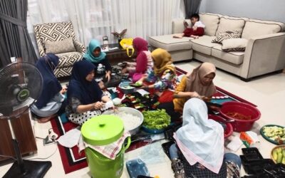 Kegiatan IIKPA Cilegon Bid. Ekonomi (Memasak Catering Rutin Tiap Akhir Bulan untuk Karyawan/i BTN Cilegon)